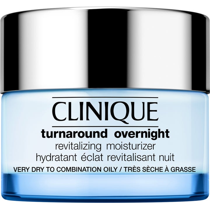 Clinique Turnaround Overnight Revitalizing Moisturizer återfuktande nattkräm i ljusblå burk med glänsande silverlock.