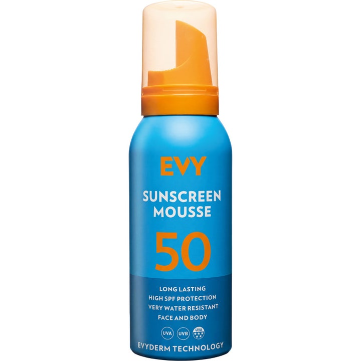 EVY Technology Sunscreen Mousse SPF 50 skyddande solskyddsmousse i blå sprayflaska med orange genomskinligt lock