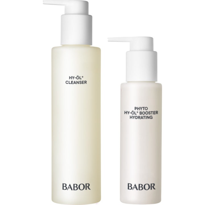 Babor HY-ÖL Cleanser och Booster Hydrating återfuktande ansiktsrengöring i frostade plastflaskor med vita pumpar.