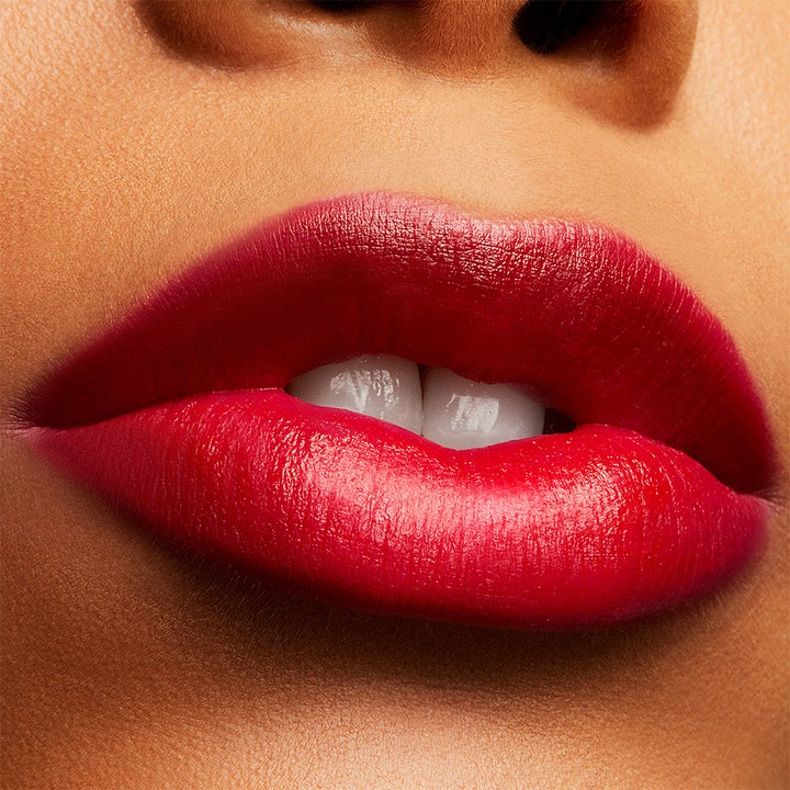 Love Me Lipstick