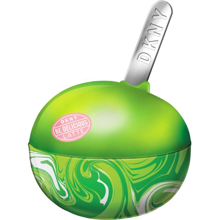 DKNY Be Delicious Café Matcha Latte 50 ml parfym i en rund grön glasflaska med marmorerat mönster och silverdetalj