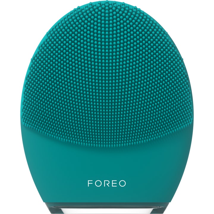 FOREO ansiktsrengöring för män med t-sonic pulseringar i en turkos silikonborste för effektiv rengöring.