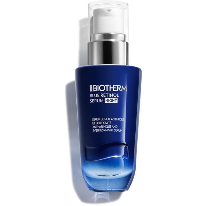 Biotherm Blue Retinol Serum Night anti-rynk nattserum i en stilren blå glasflaska med silverpump och genomskinligt lock